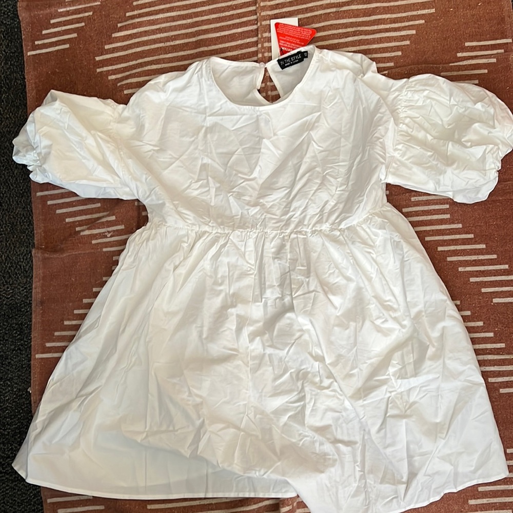 White poofy dress